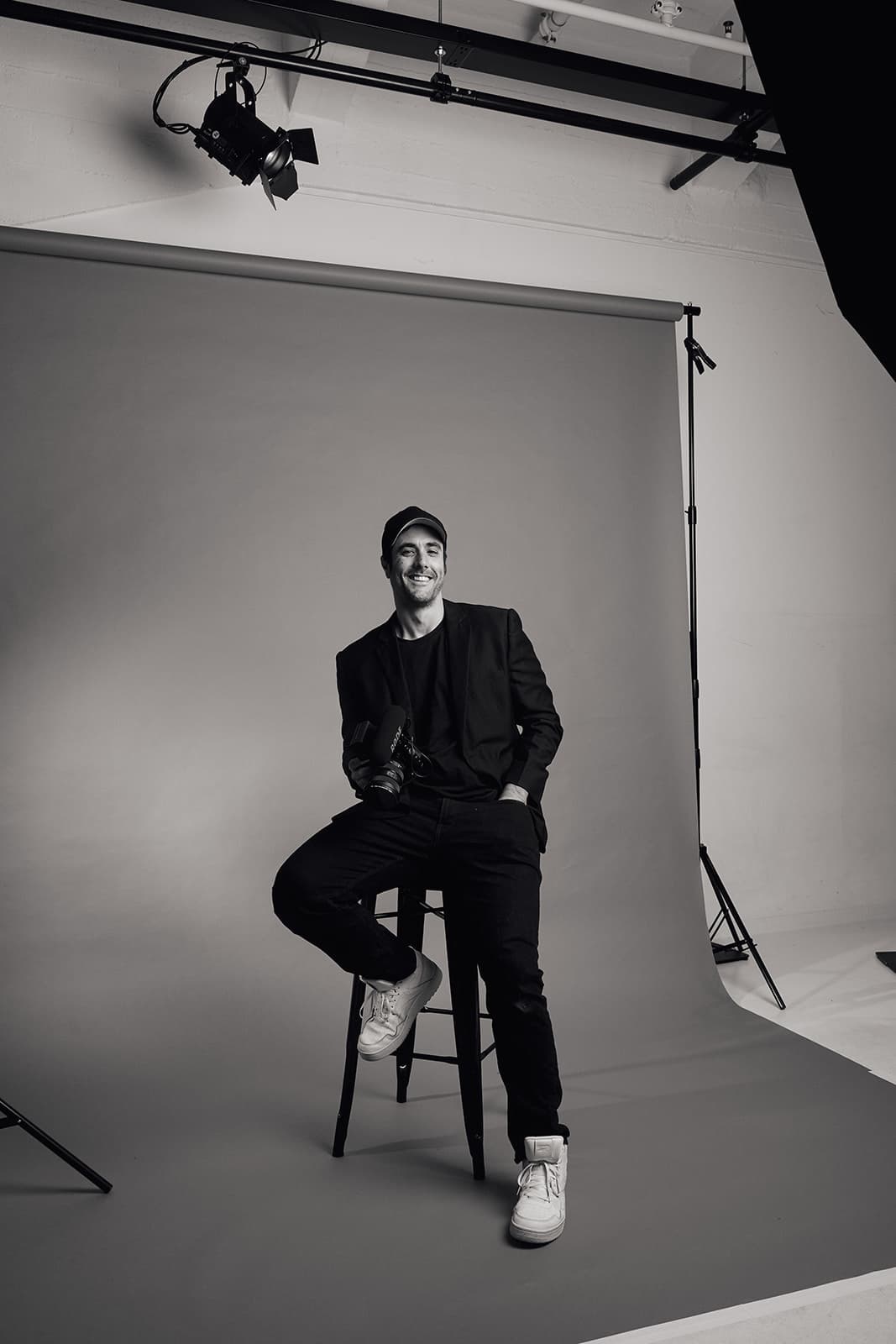 Fortunato Mangravita in the studio with his camera